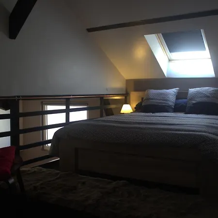 A La Tete De Cheval Apartment
