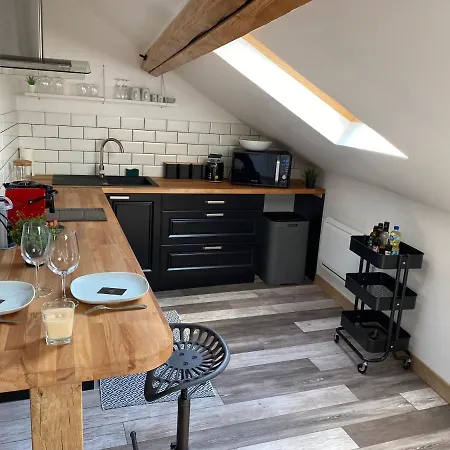 A La Tete De Cheval Apartment