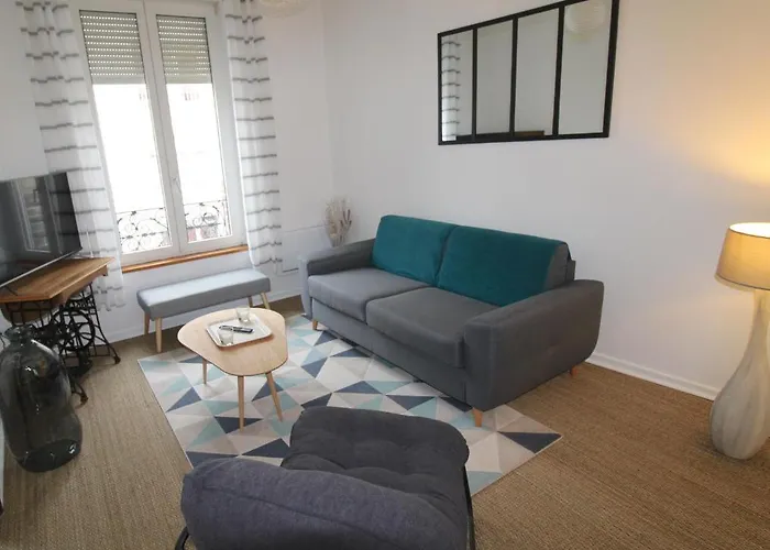 A La Tete De Cheval Lägenhet Épernay